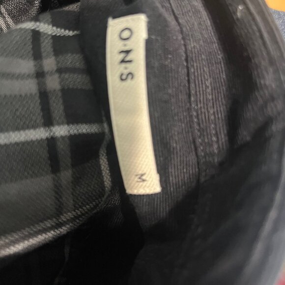 NWT O.N.S Men's Plaid Flannel and Corduroy Shirt Size Medium - Picture 5 of 7